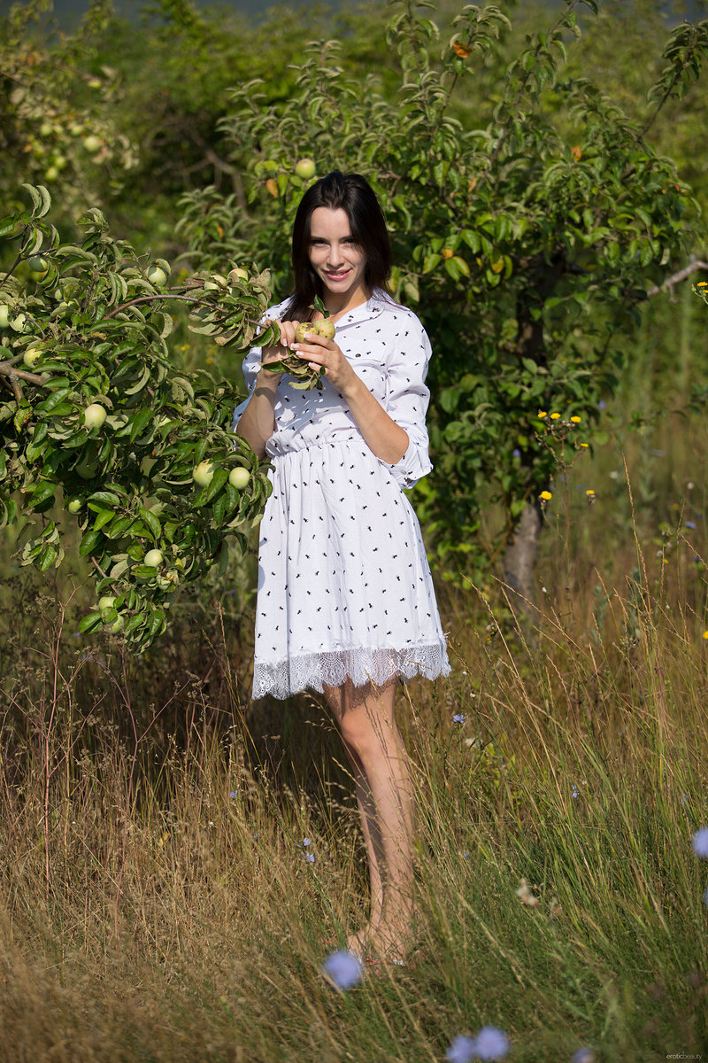 Эмилия, 36 лет, 4 размер груди